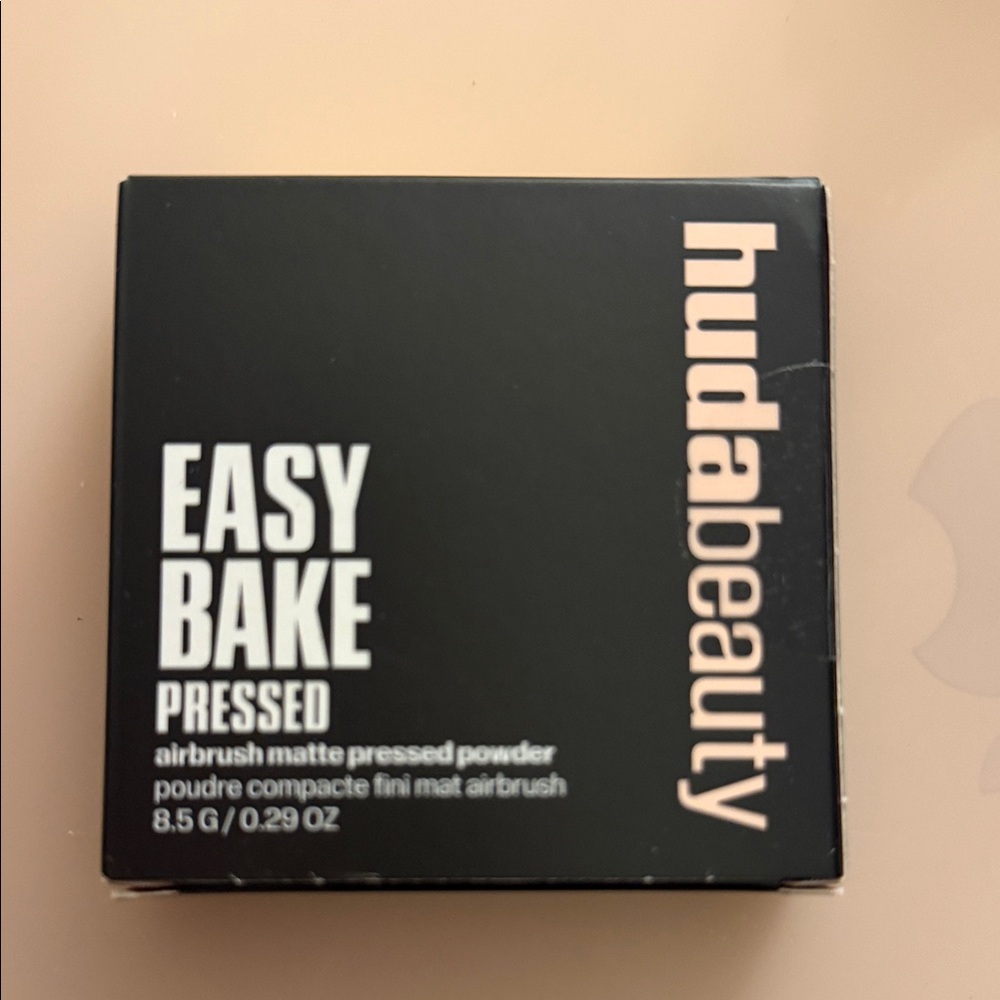 HUDA BEAUTY Kunafa Blondie pressed Powder